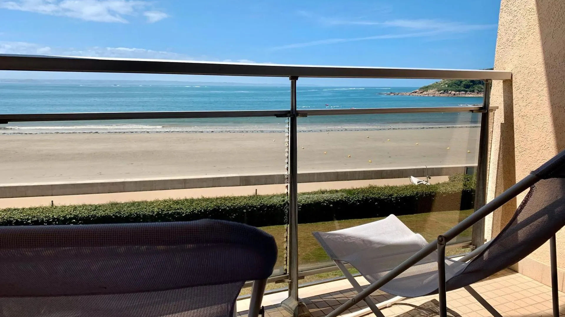 Duplex Vue Mer By Madame Est Servie Trébeurden 0*,  Fransa